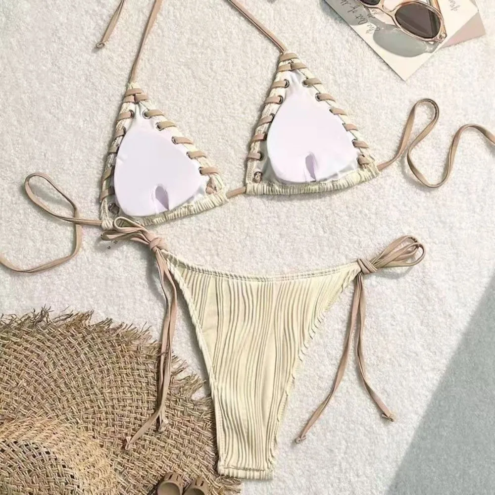 Bikini halter con tiras cruzadas para fiestas