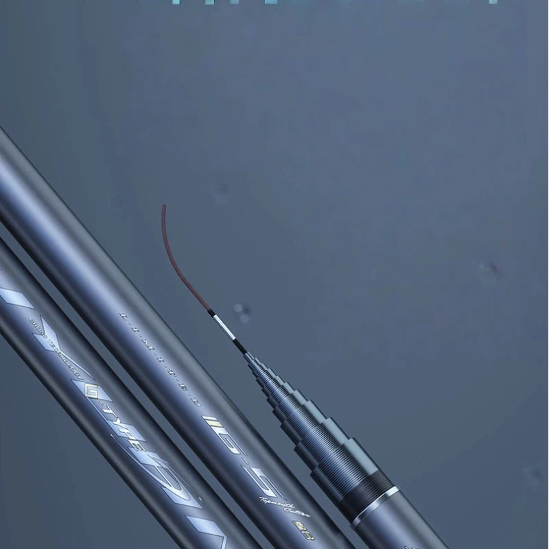 Caña ultraligera portátil extendida en agua