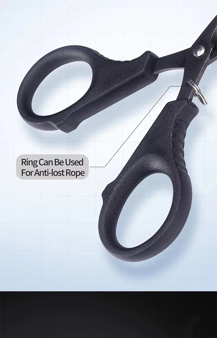 Tijeras en uso para corte de líneas