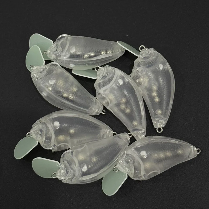 Señuelos crankbaits topwater con cascabel para lubina y lucio - imagen 4