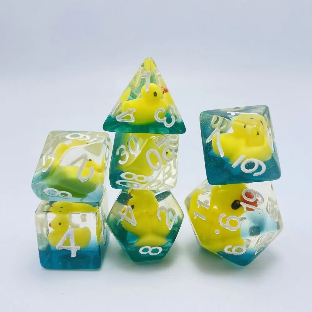 Dado D20 y detalle de numeración