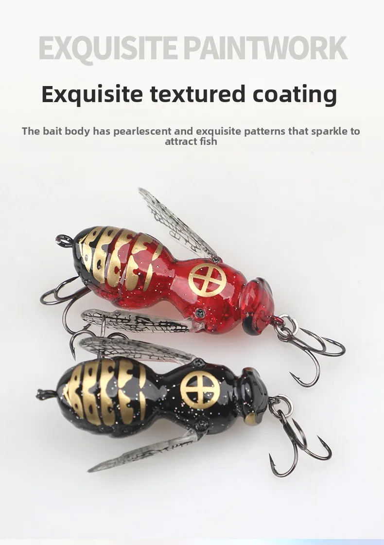 Tejar Wasp Crawl Bait en mano para comparar tamaño