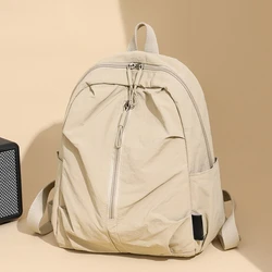 Mochila de Senderismo Ligera y Versátil para Trekking al Aire Libre