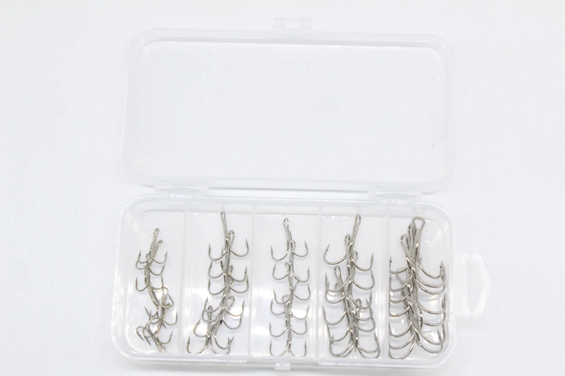 Anzuelos Triples para Pesca Marina con Caja de Plástico - imagen 5