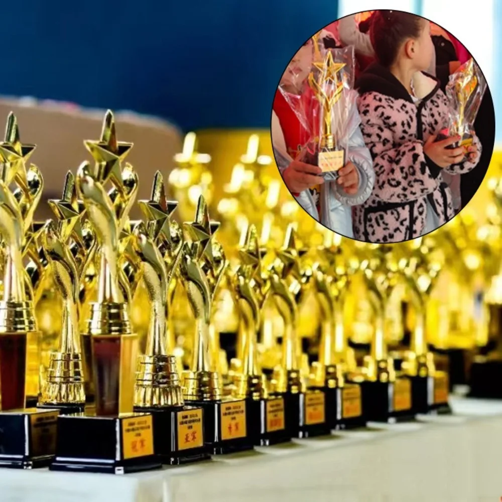 Trofeo de Plástico Golden Award – Copa Estrella Premios y Souvenirs