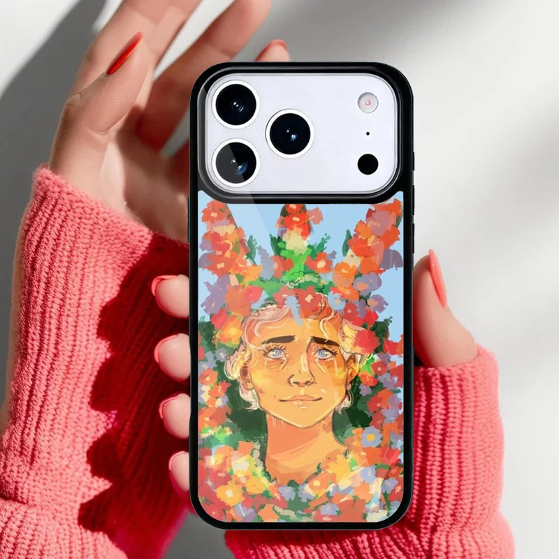Detalle del diseño Midsommar en carcasa trasera