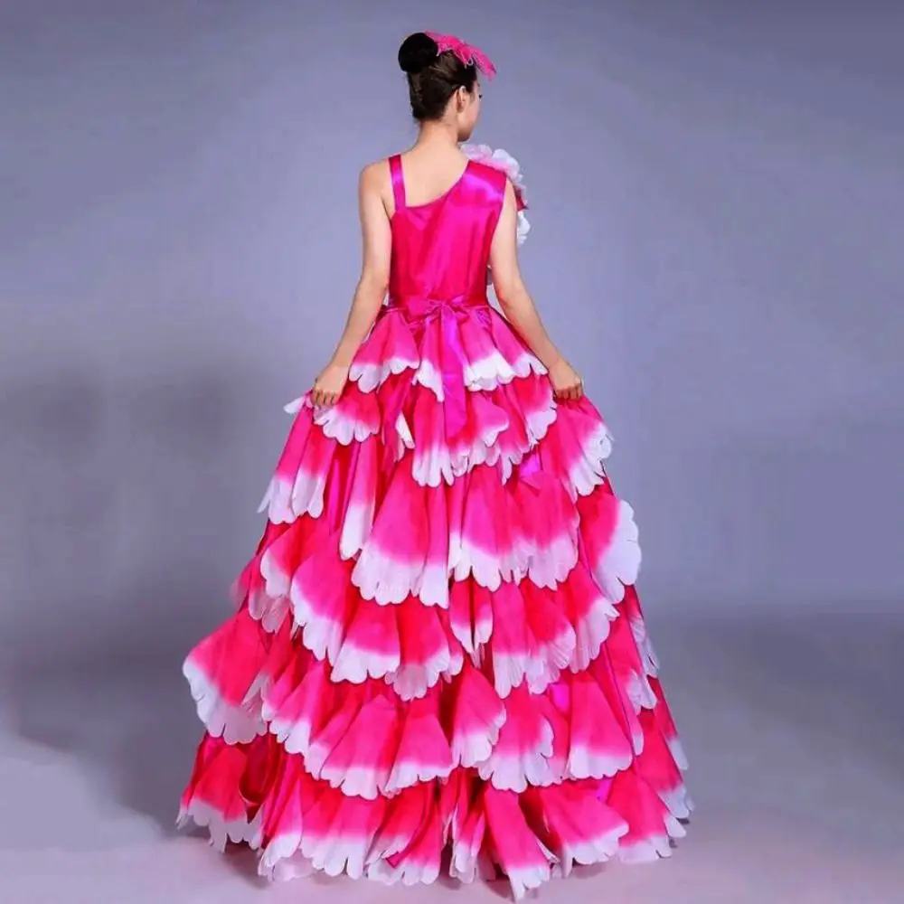 Vestido flamenco largo de apertura con falda de gran vuelo - imagen 4