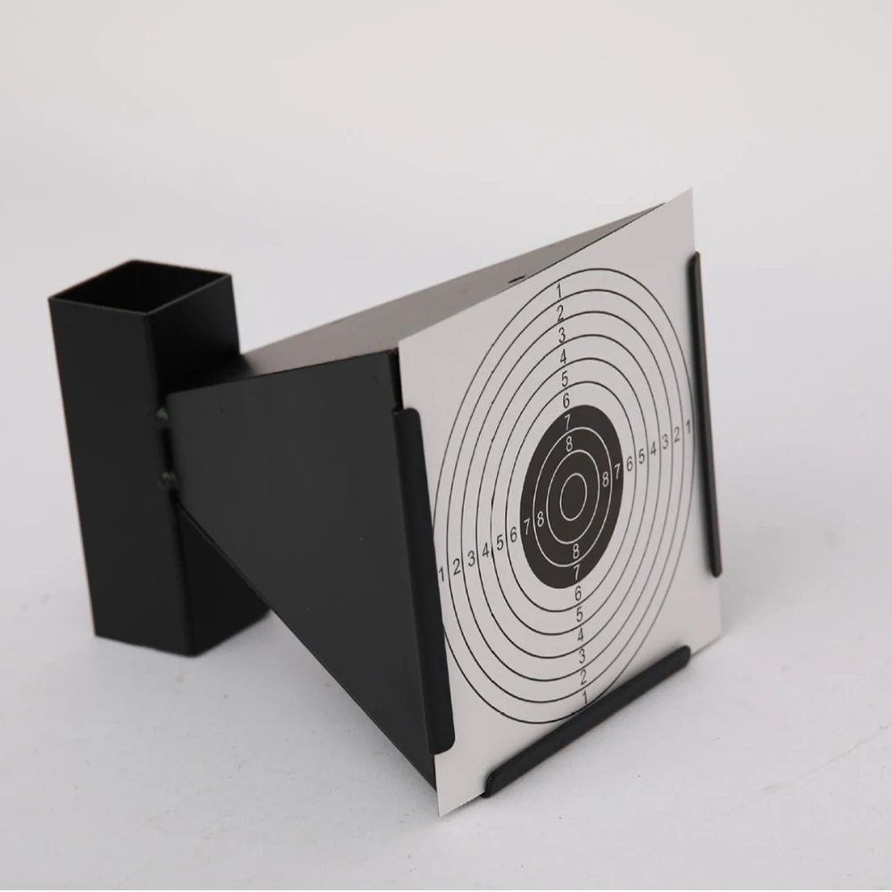 Caja metálica en forma de embudo para práctica de tiro con tirachinas