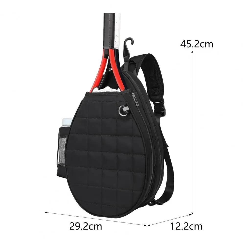 Bolsa con compartimentos y diseño para raquetas