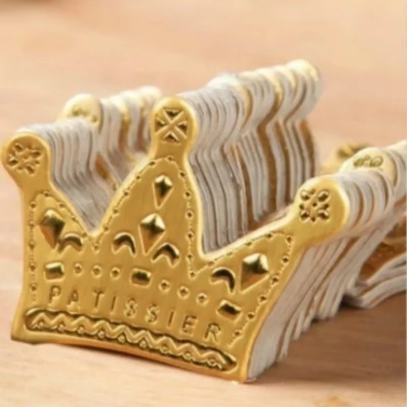 Decoración para tarta cumpleaños corona de princesa dorada y sombrero - imagen 4