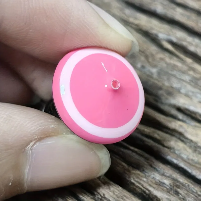 Uso del flotador en el agua mostrando su estabilidad
