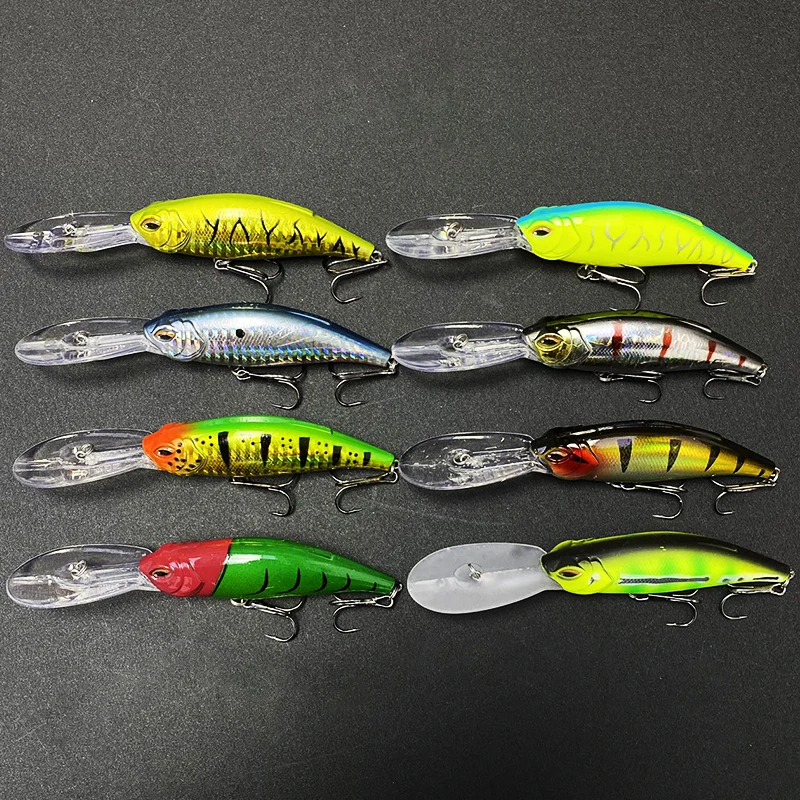 Señuelo artificial duro tipo minnow en acción de pesca