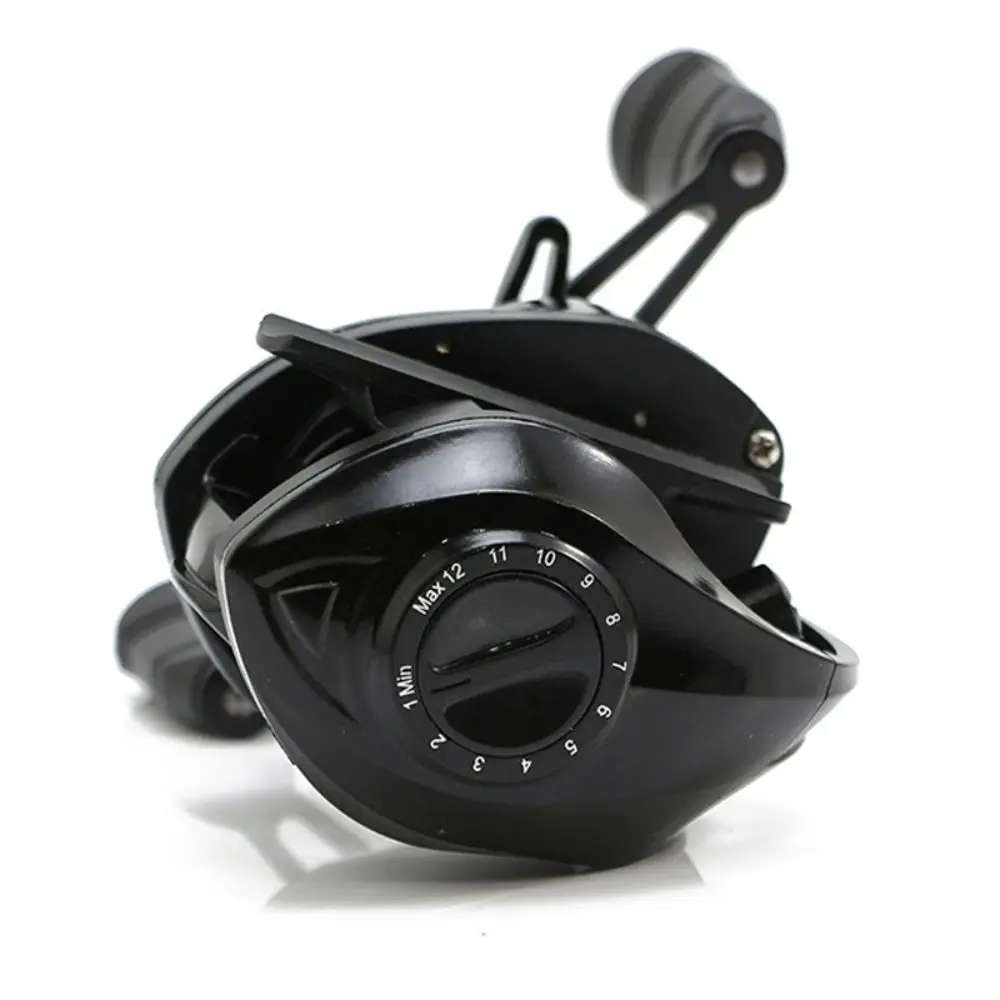 Carrete de baitcasting con freno magnético