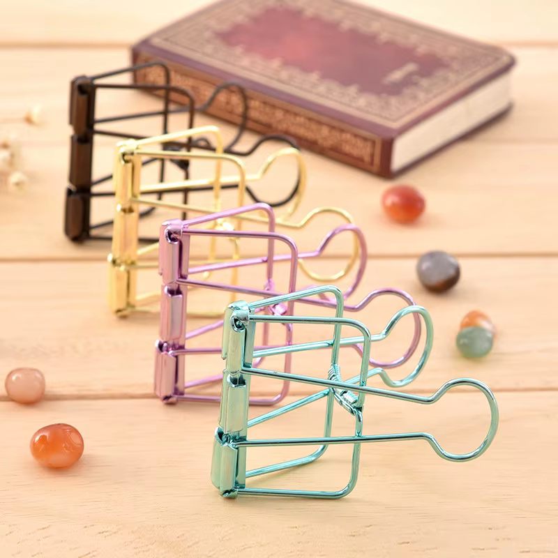 Clips de papel oro rosa - Metálicos para carpeta y archivo resistente - imagen 3