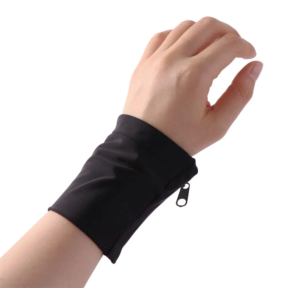 Detalle del tejido y la ventilación del brazalete