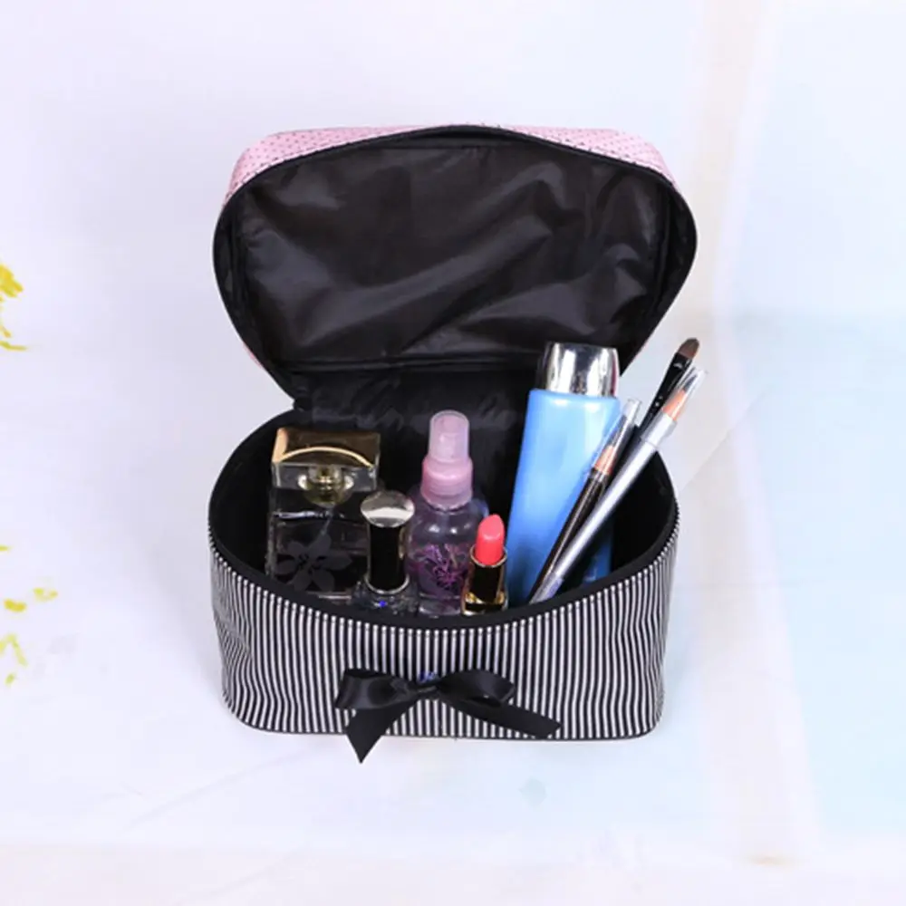 Bolsa de cosméticos portátil con lazo y rayas para viaje - imagen 3