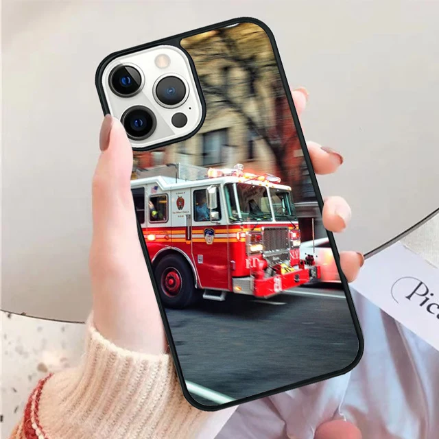 Funda en iPhone mostrando carga inalámbrica