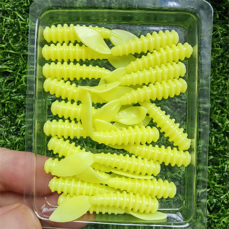 Gusano Suave Ocean Rock 3,5 cm para pesca de lubina - imagen 4