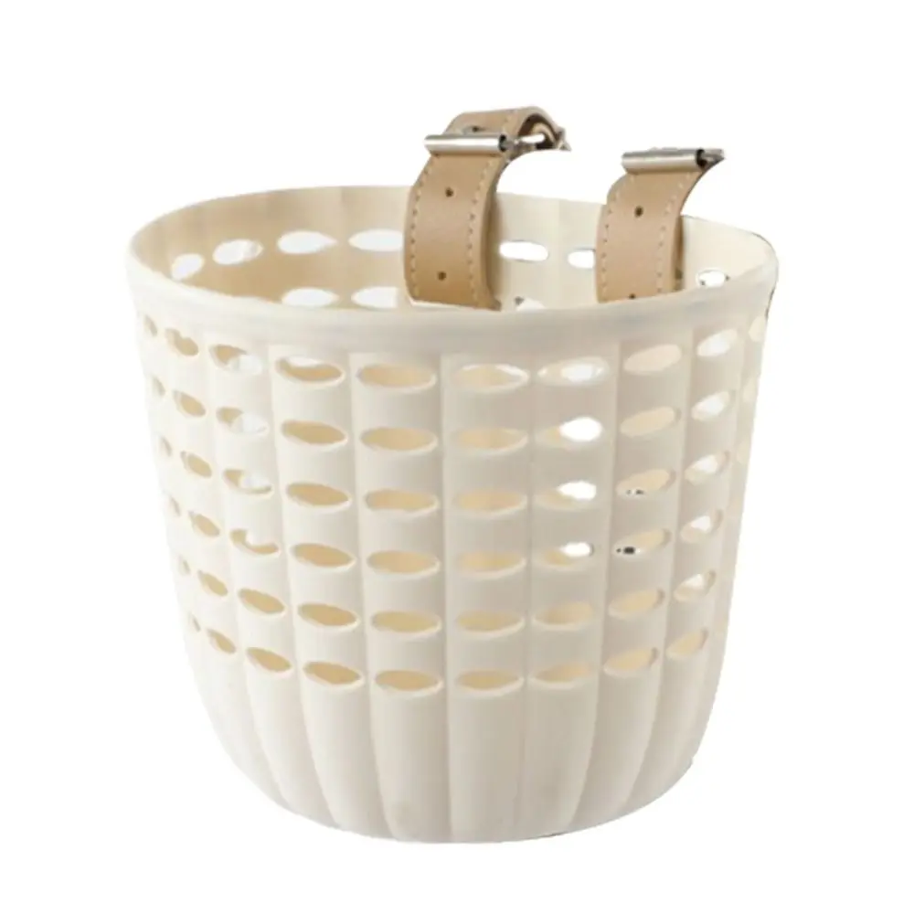 Cesta retro tejida de plástico para uso infantil