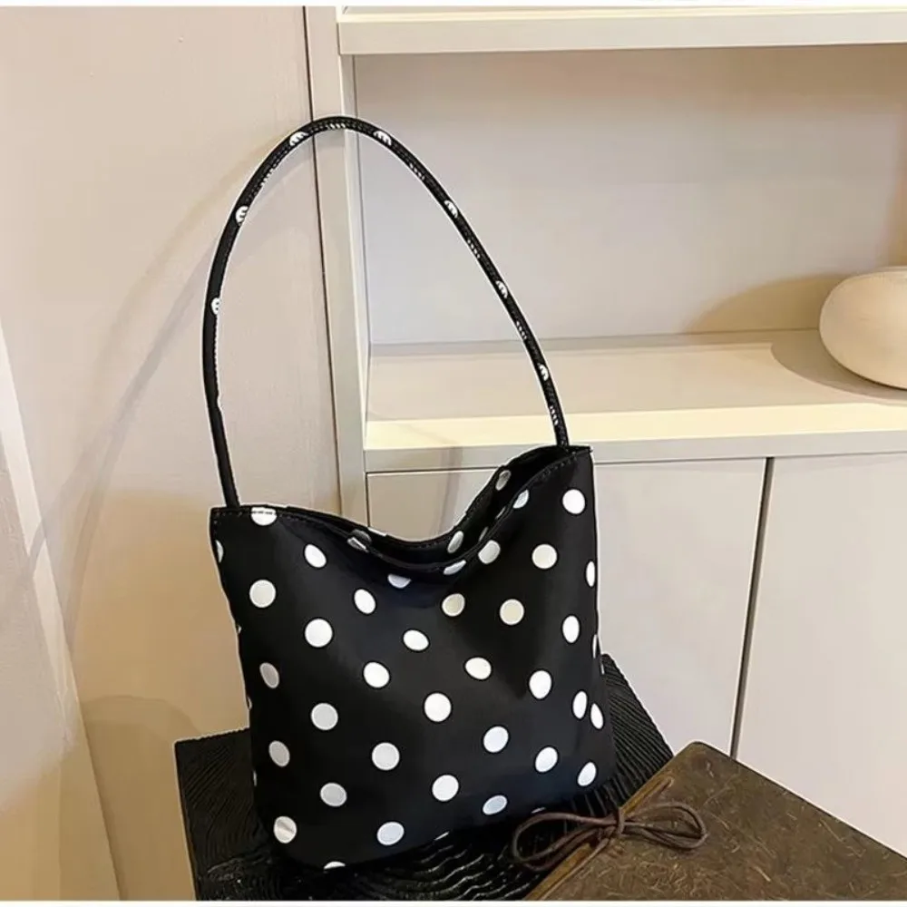 Estilo de lunares retro para combinar