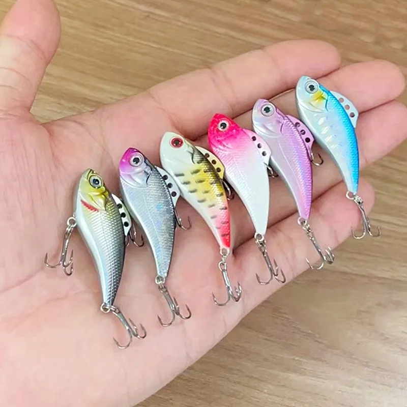 Señuelo VIB de 4 cm y 3.9 g con acción vibrante