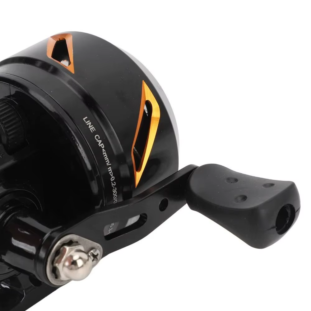 Carrete de pesca cerrado 3,9:1 con freno de 3,75 kg - imagen 2