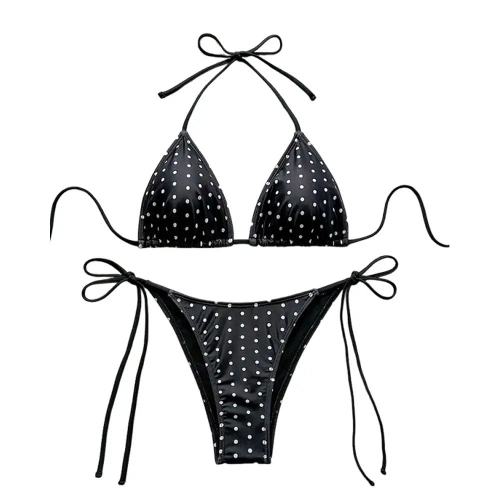 Bikini de lunares informal de verano para la playa, vacaciones