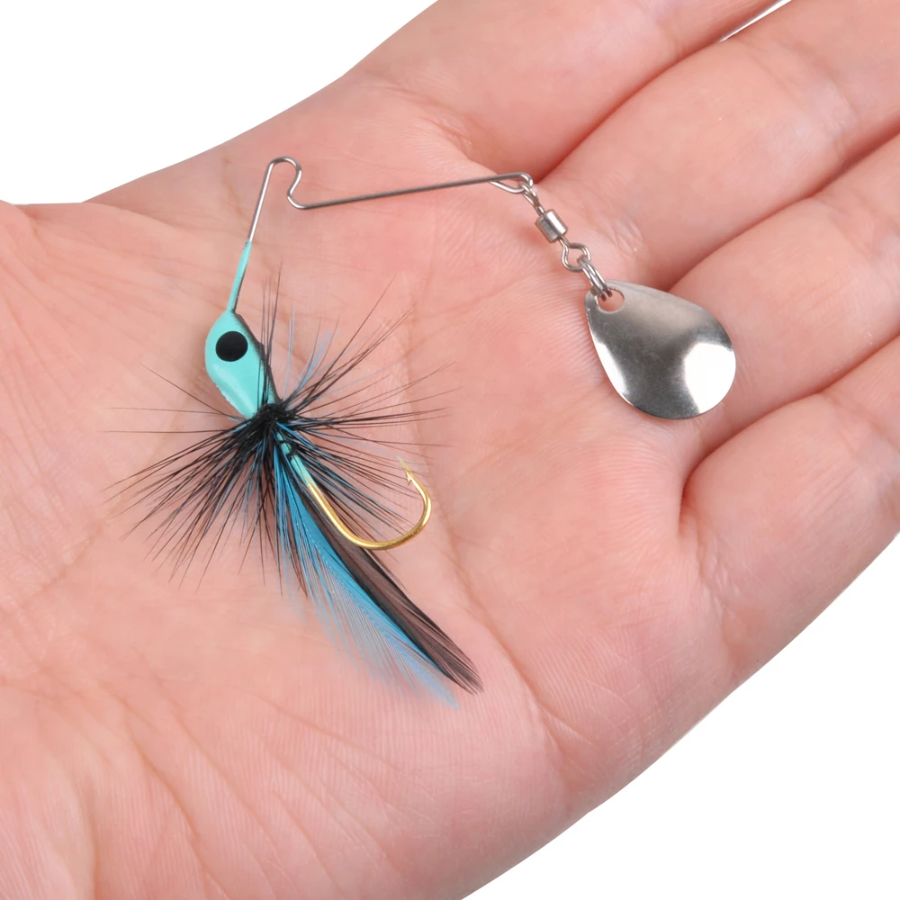 Señuelo Metal Spinnerbait vistiendo su hoja giratoria