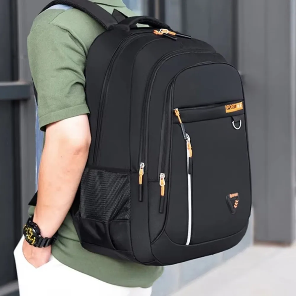 Vista de la mochila para estudiantes y negocios