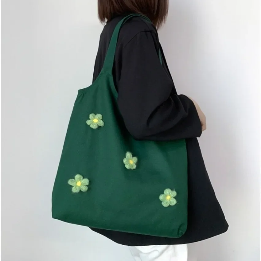 Bolso bandolera de lona con estampado floral minimalista - imagen 4