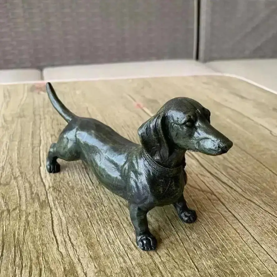 Figura perro salchicha resina negra para jardín y decoración - imagen 4