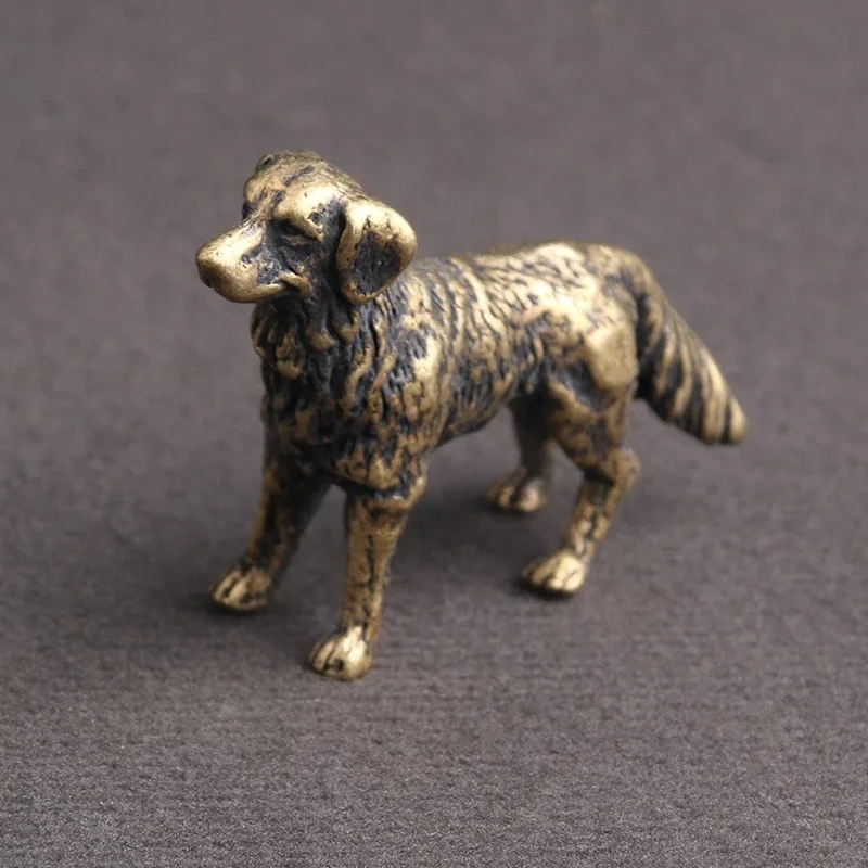 Detalles de las figuritas de cobre