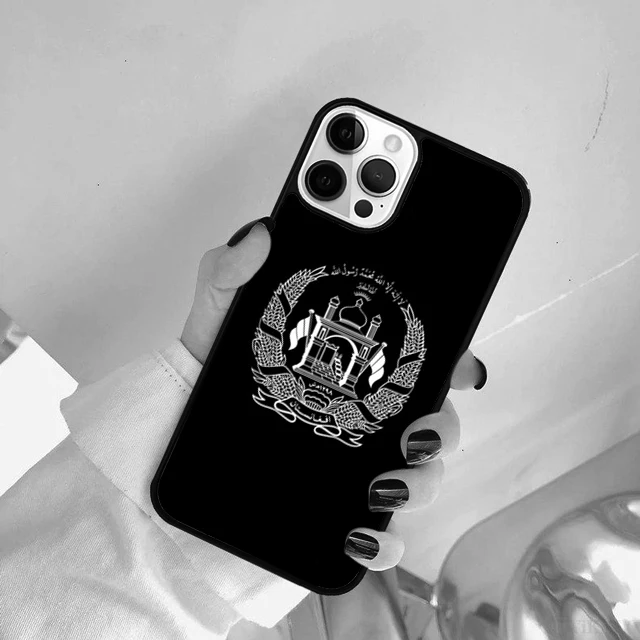 Funda colocada y vista frontal/lateral