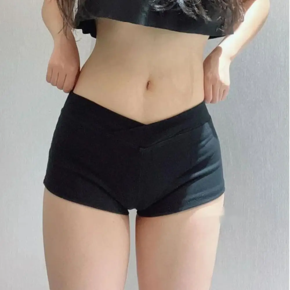 Pantalones cortos ultracorto deportivos mujer vista frontal