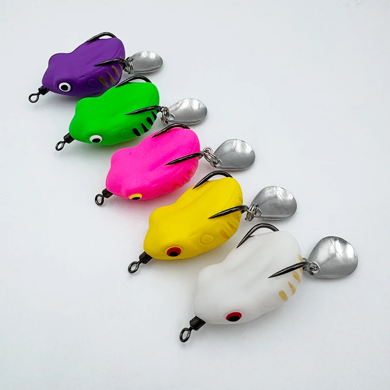 ShareShark señuelo de rana con lentejuelas y doble anzuelo negro - imagen 5