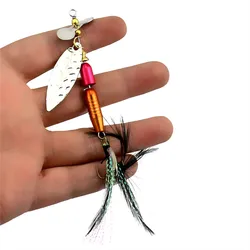 Señuelo giratorio con pluma lentejuelas para lubina y trucha