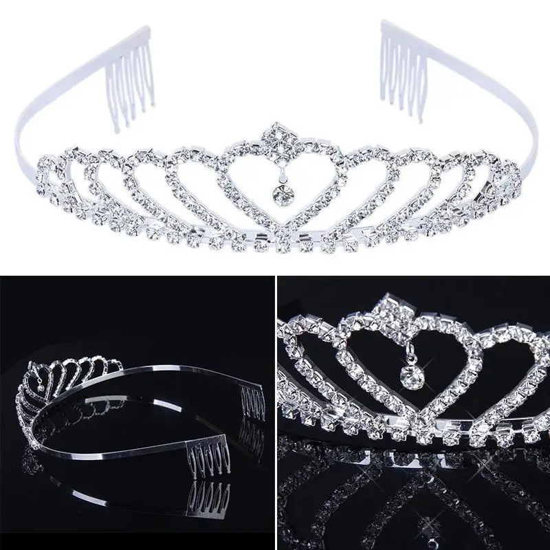 Corona de moda con acabado blanco