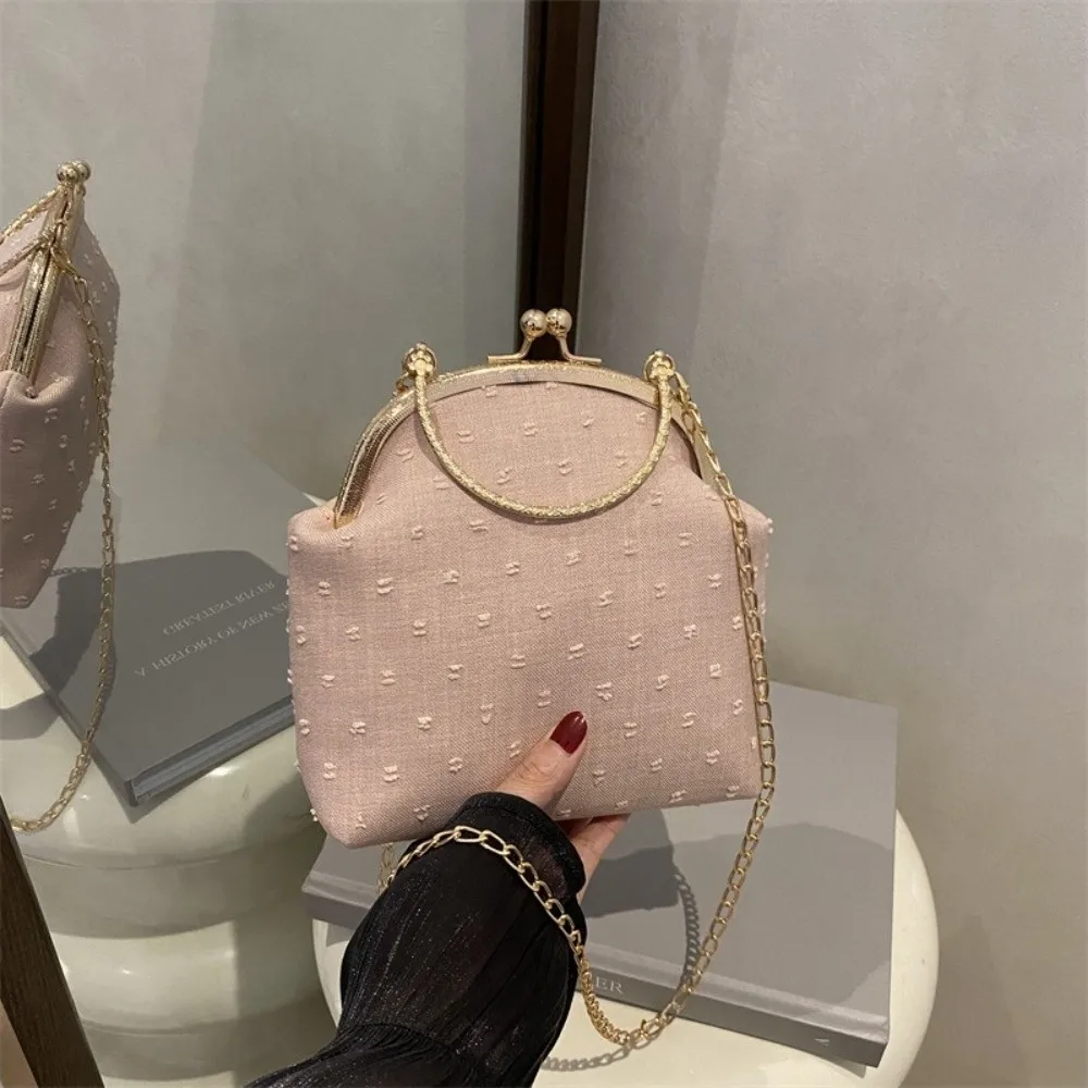 Bolso de hombro clásico lujo con forma tipo concha y asa superior - imagen 2