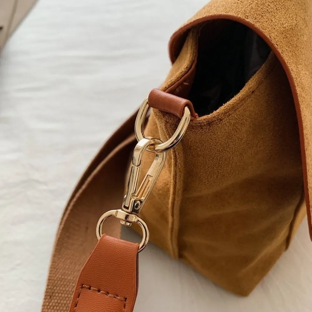 Interior espacioso para accesorios y objetos diarios