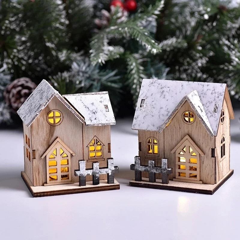 Luz LED navideña sobre árbol de Navidad
