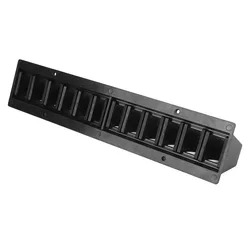 Soporte de pared para látigo de caballo de plástico, color negro, diseño minimalista, fácil instalación.