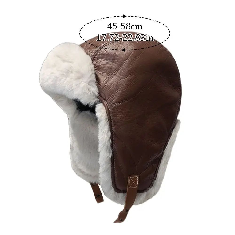 Gorro Ushanka de piel sintética visto de frente