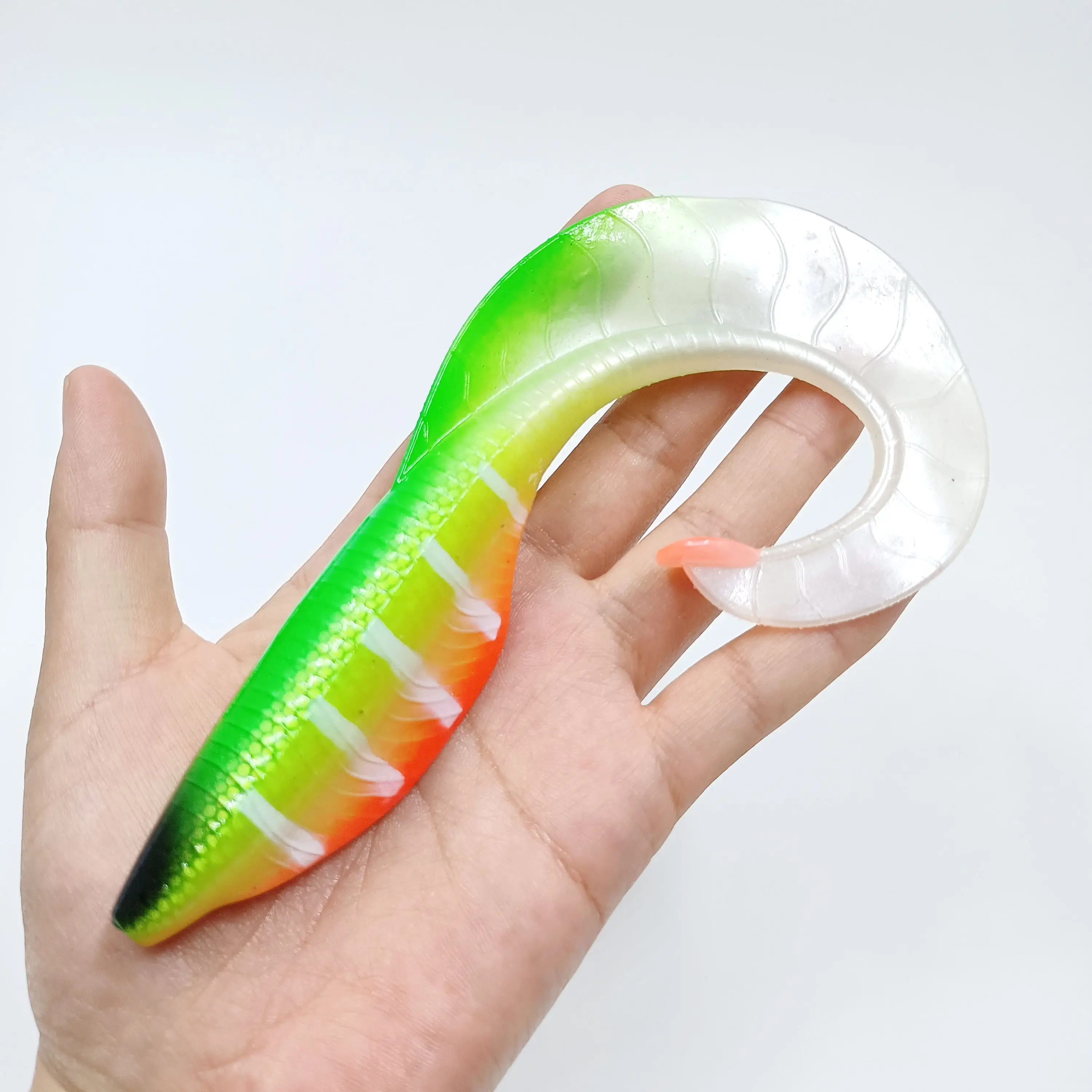 DUODUOYU Señuelo Swimbait blando cola larga para lucio y jigging - imagen 3