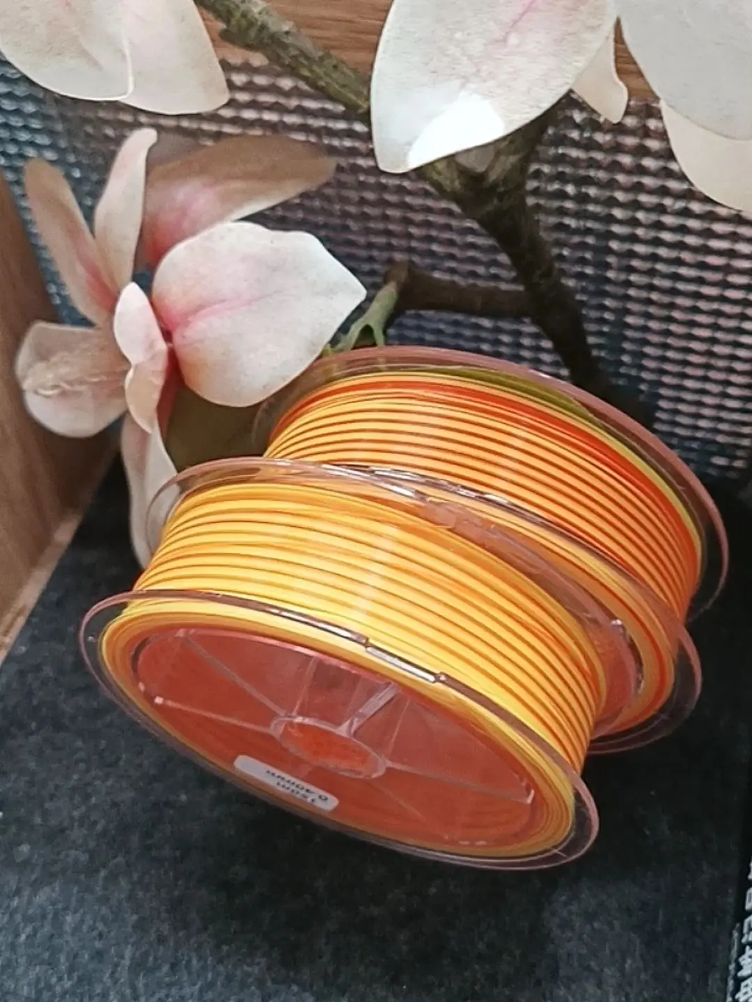 Línea semiflotante de seda japonesa bicolor, monocolor: roca y bote
