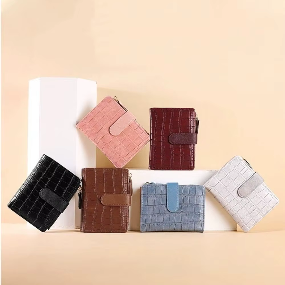 Cartera Bifold Ultrafina – Estampado Cocodrilo y Ventana para Carnet - imagen 3
