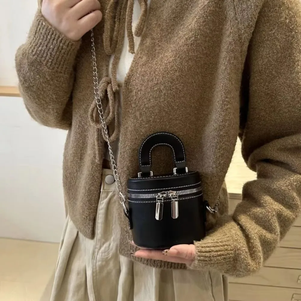 Bolso bandolera mini de cuero PU con cadena metálica y color sólido - imagen 5