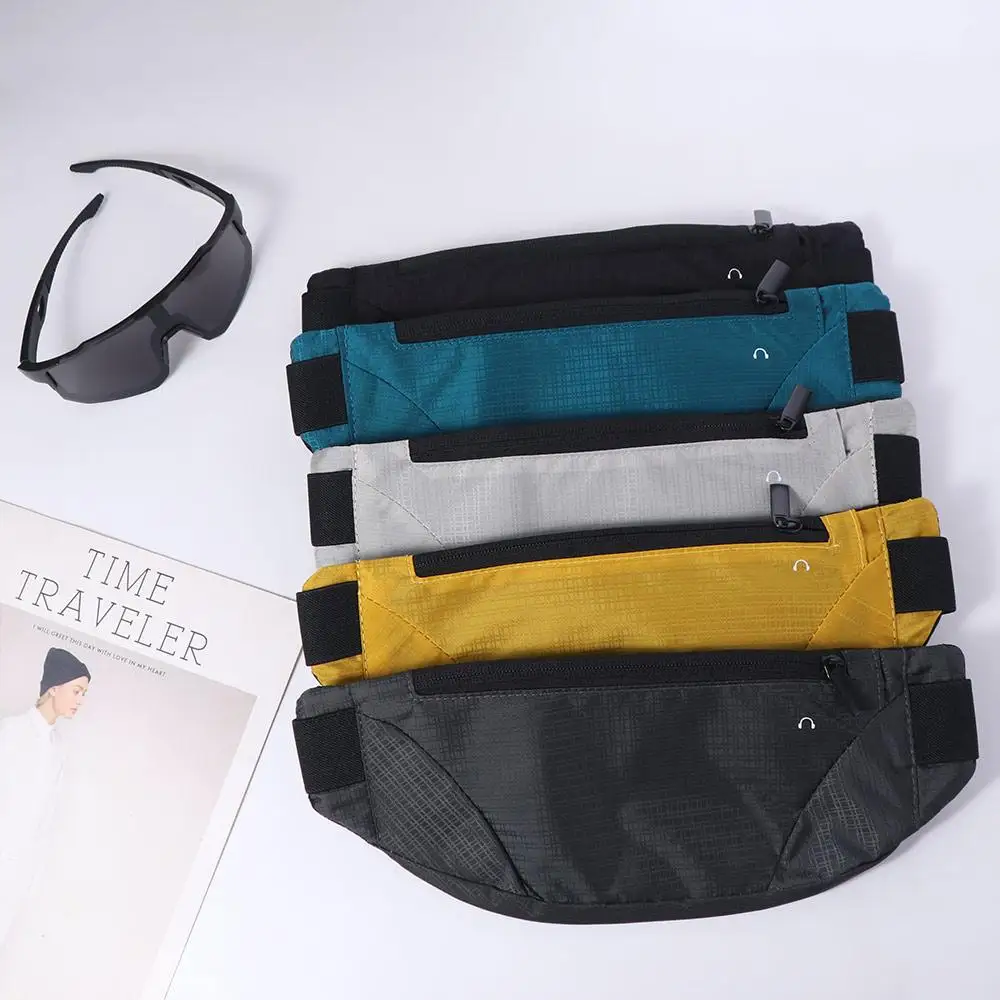 Riñonera running impermeable de tres compartimentos, ligera y teléfono