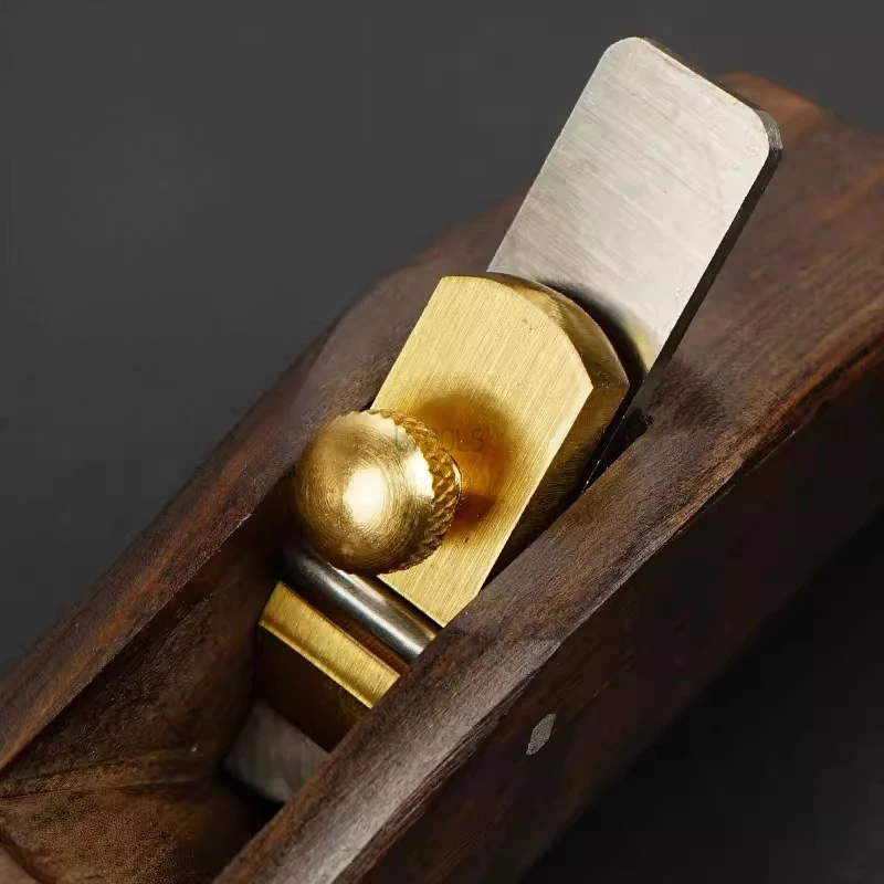 Cepilladora manual pequeña con corte en V y biselado para cantos - imagen 5