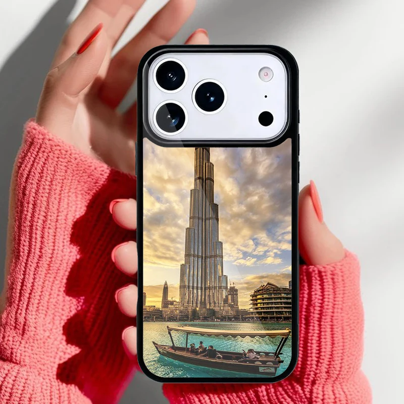 Vista lateral de la funda con diseño Burj Khalifa
