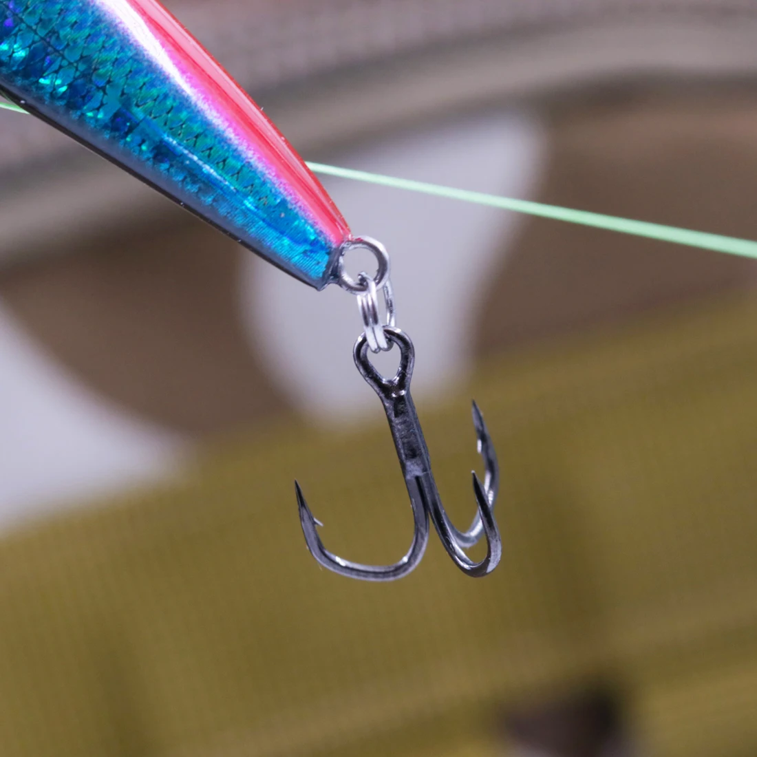FishTrip Anzuelo Triple - Curvado en V profundo, alta resistencia - imagen 4